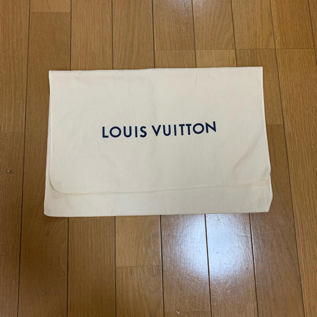 LOUIS VUITTON(ルイヴィトン)のルイヴィトン　布　袋 レディースのバッグ(ショップ袋)の商品写真