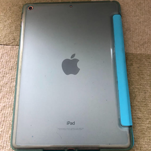 () iPad 第6世代 128GB ゴールド(Wi-Fiのみモデル) 2
