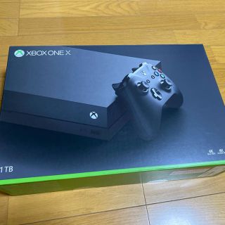 マイクロソフト(Microsoft)のxbox one x 本体　美品(家庭用ゲーム機本体)