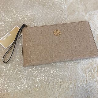 マイケルコース(Michael Kors)の６月31までセール】新品　マイケルコース　MK ポーチ　クラッチ(ポーチ)