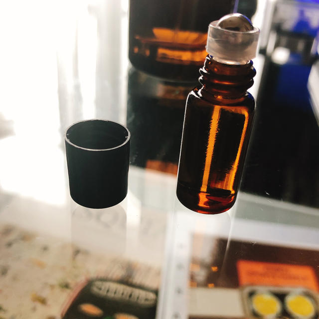 Aesop(イソップ)のAesop タシット 遮光瓶 3ml コスメ/美容の香水(ユニセックス)の商品写真