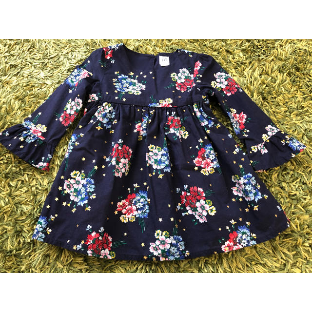 babyGAP(ベビーギャップ)のbaby GAP 花柄ワンピース 春夏　ブルマ、ヘアバンド 付 キッズ/ベビー/マタニティのベビー服(~85cm)(ワンピース)の商品写真