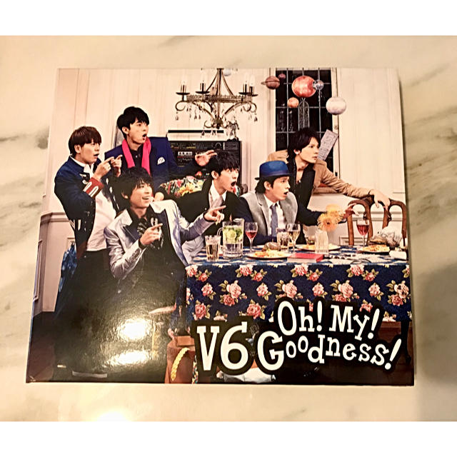 V6(ブイシックス)のv6 Oh!My!Goodness! 初回生産限定盤A エンタメ/ホビーのタレントグッズ(アイドルグッズ)の商品写真