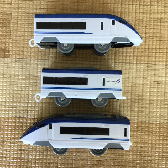 Takara Tomy(タカラトミー)のプラレール　京成スカイライナー　空港アクセスセット キッズ/ベビー/マタニティのおもちゃ(電車のおもちゃ/車)の商品写真