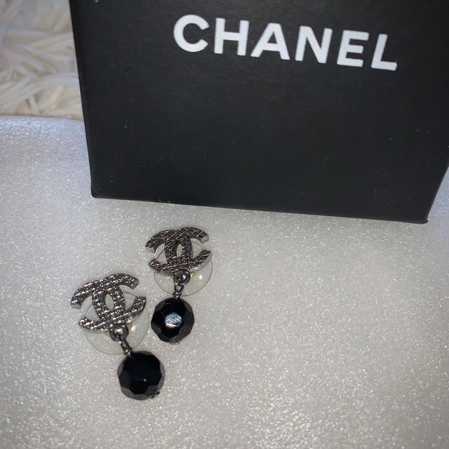 CHANEL ピアス