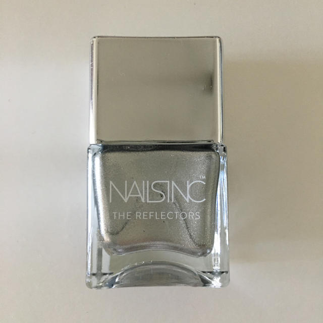 ネイルズインク リフレクターズ　キングスクロスロード　シルバー　nailsinc コスメ/美容のネイル(マニキュア)の商品写真