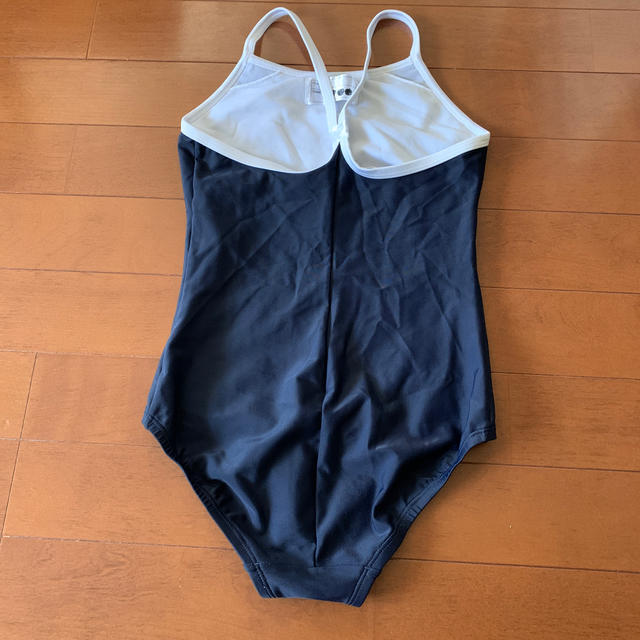 NIKE(ナイキ)のNIKE 女児　スクール水着　150㎝ キッズ/ベビー/マタニティのキッズ服女の子用(90cm~)(水着)の商品写真