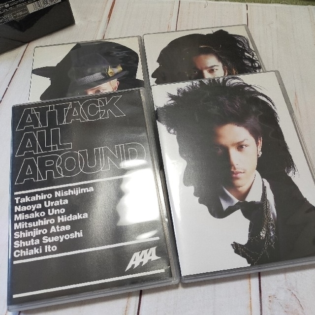 AAA(トリプルエー)のAAA Attack All Around ボックス版 エンタメ/ホビーのDVD/ブルーレイ(ミュージック)の商品写真