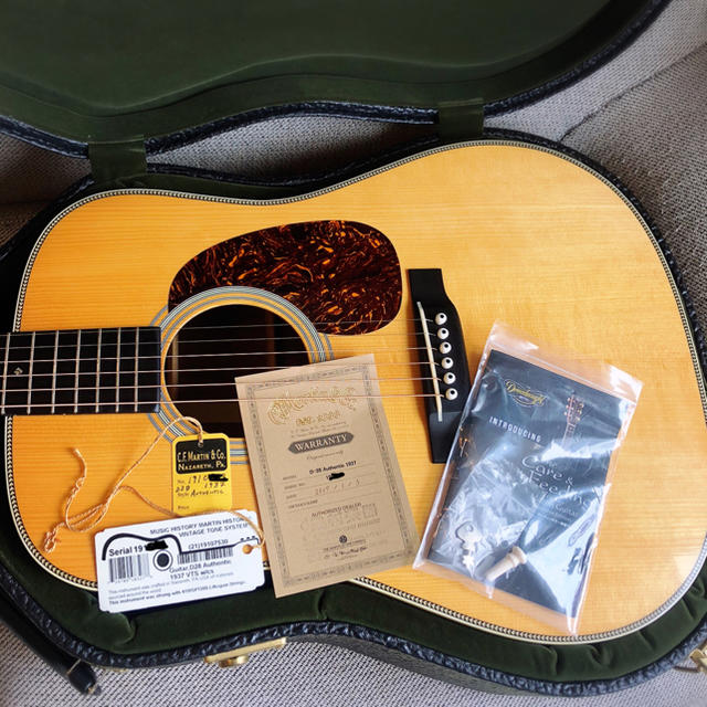 Martin(マーティン)の【新同美品】Martin D-28 Auhentic 1937 VTS 2015 楽器のギター(アコースティックギター)の商品写真