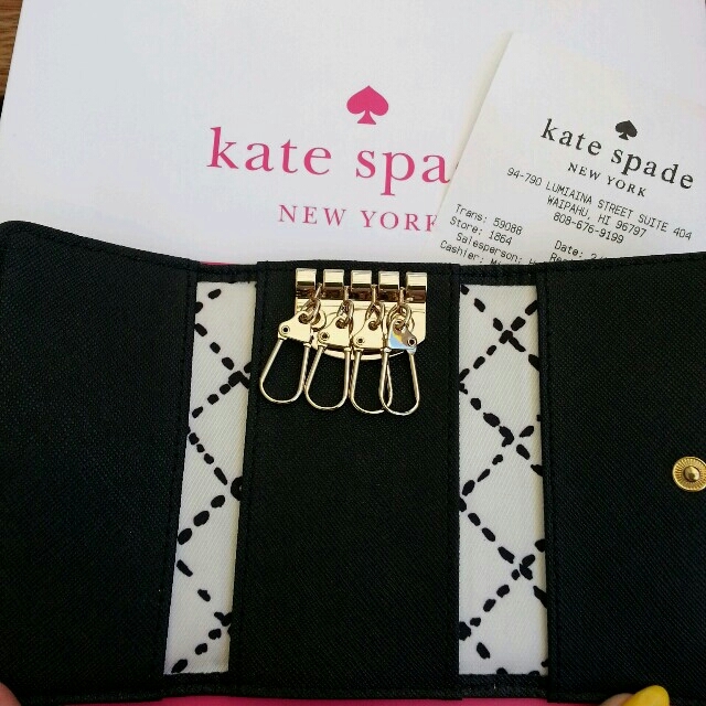 kate spade new york(ケイトスペードニューヨーク)の新品 ケイトスペード キーケース レディースのファッション小物(キーケース)の商品写真