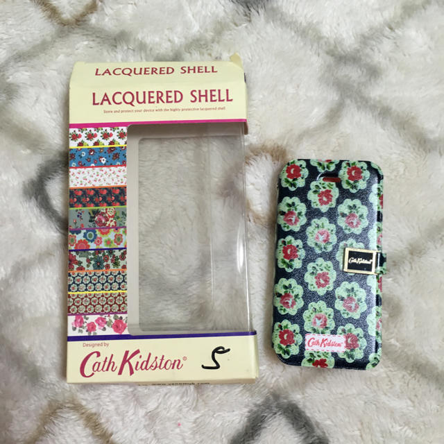 Cath Kidston(キャスキッドソン)の新品iphone 5s/5 ケース スマホ/家電/カメラのスマホアクセサリー(モバイルケース/カバー)の商品写真