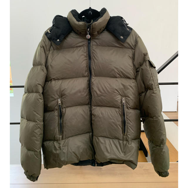 ダウンジャケット★さらに値下げしました　MONCLER  モンクレール　ダウンジャケット