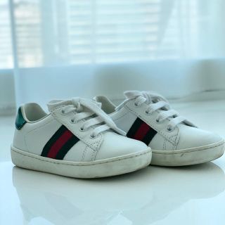 グッチ(Gucci)のGUCCI（グッチ）子供用スニーカーEU22サイズ（約14センチ）(スニーカー)