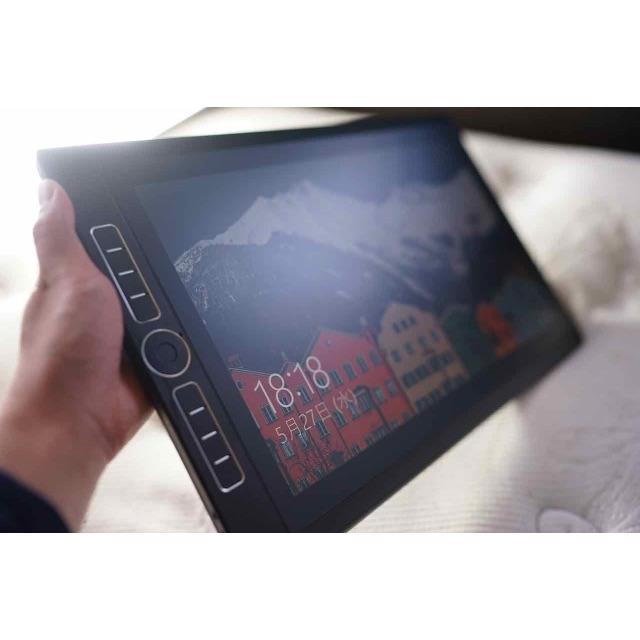 Wacom Mobile Studio Pro16 Core i7 DTの通販 by KANJI shop|ワコムならラクマ - 【中古】Wacom 限定OFF