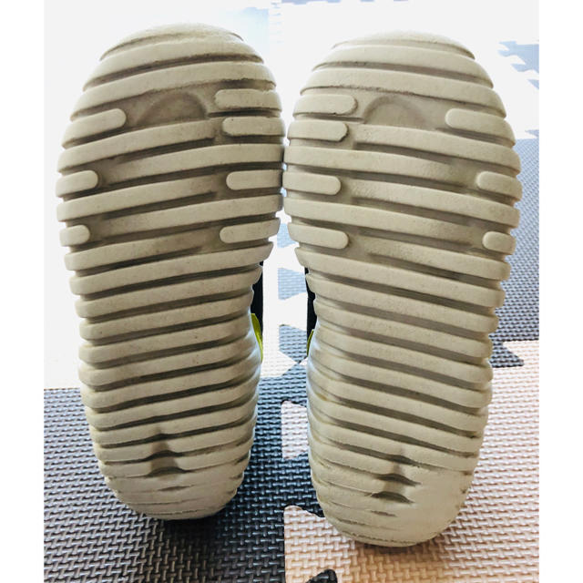 adidas(アディダス)のadidas スニーカー　16.0cm キッズ/ベビー/マタニティのキッズ靴/シューズ(15cm~)(スニーカー)の商品写真