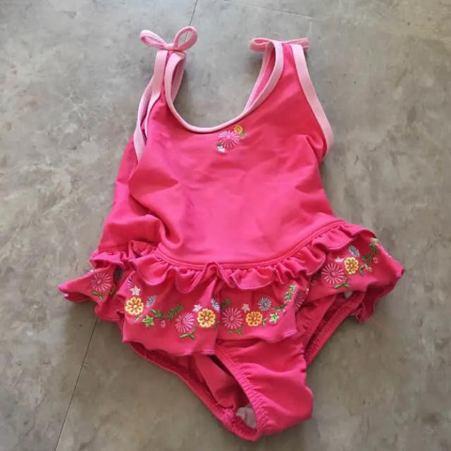 OshKosh(オシュコシュ)のOSHKOSH 水着 2歳くらい 女の子 キッズ/ベビー/マタニティのベビー服(~85cm)(水着)の商品写真