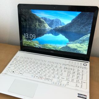 エヌイーシー(NEC)の【美品・値下げしました】NEC lavie LS350SSW core i3(ノートPC)