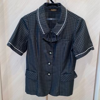 ジョア(Joie (ファッション))の事務服　ピエ　オーバーブラウス　5号　濃いグレー(シャツ/ブラウス(半袖/袖なし))