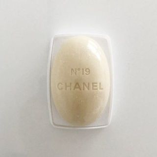 シャネル(CHANEL)のCHANEL N°19 SAVON　シャネル石鹸(ボディソープ/石鹸)