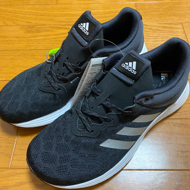 adidas(ブラック)【Lady’s /23.5/新品】