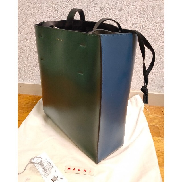 Marni(マルニ)のMARNI マルニ  トートバッグ レディースのバッグ(トートバッグ)の商品写真