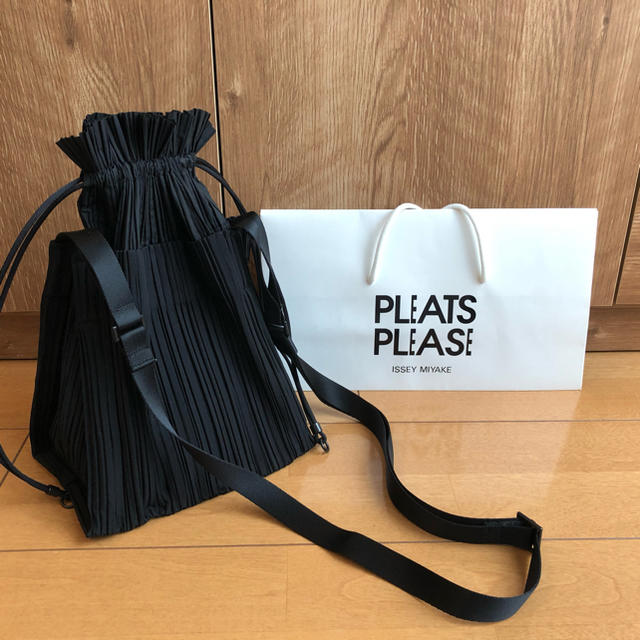 PLEATS PLEASE ISSEY MIYAKE - プリーツプリーズ イッセイミヤケ