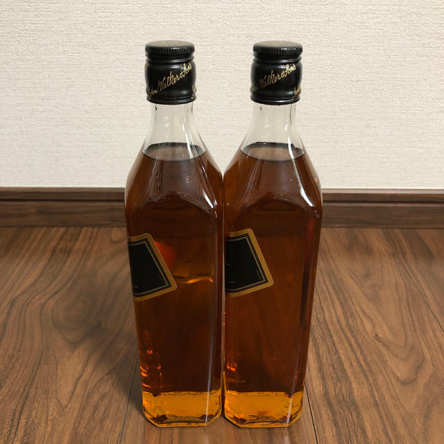 ウイスキー 2本　JOHNNIE WALKER BRACK LABEL 食品/飲料/酒の酒(ウイスキー)の商品写真