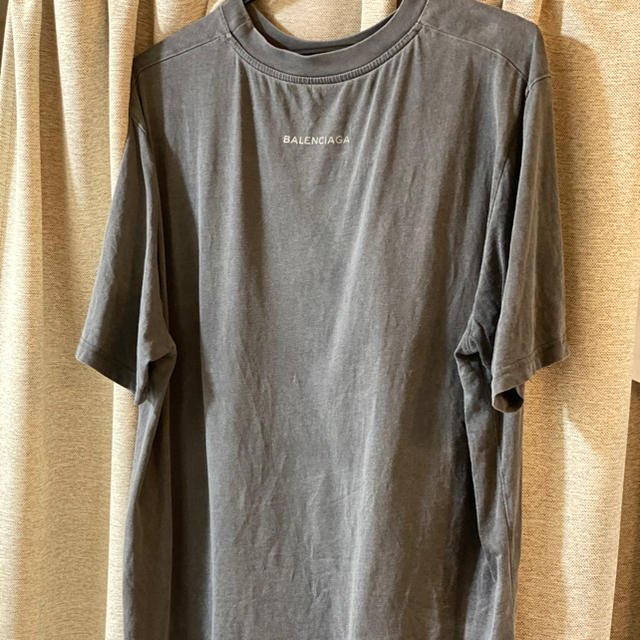 Balenciaga(バレンシアガ)のBALENCIAGA バレンシアガ　paris Tシャツグレー　XXL 本物 メンズのトップス(Tシャツ/カットソー(半袖/袖なし))の商品写真