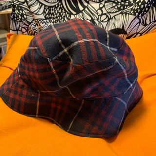 バーバリー(BURBERRY)のバーバリー　BURBERRY BLUE LABEL ハット 赤系の帽子　キャップ(ハット)