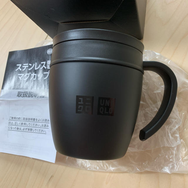 UNIQLO(ユニクロ)の新品　中空ステンレスマグカップ　ユニクロ　 インテリア/住まい/日用品のキッチン/食器(グラス/カップ)の商品写真