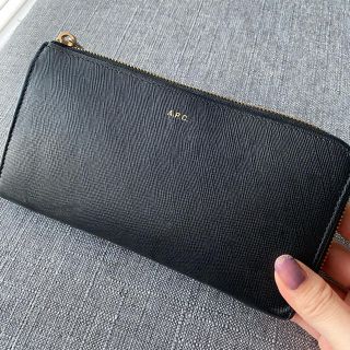 最終値下げ!アーペーセー 長財布 APC