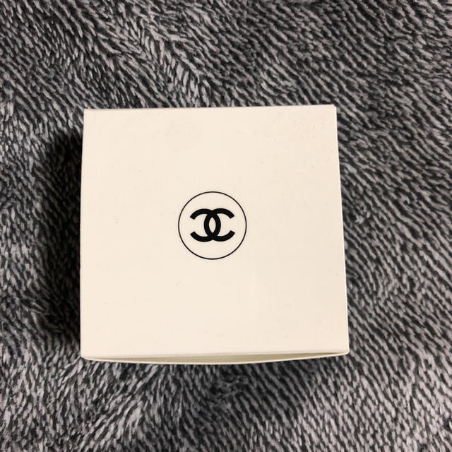 CHANEL(シャネル)のシャネル イドゥラ ビューティ リップ バーム 10g コスメ/美容のスキンケア/基礎化粧品(リップケア/リップクリーム)の商品写真