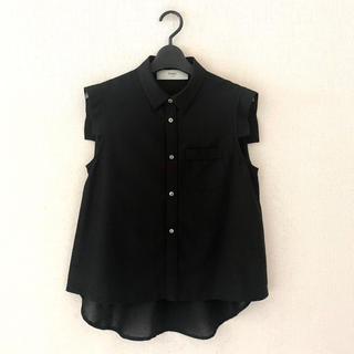 ニアーニッポン(near.nippon)のnear nippon♡黒色のデザインシャツ(シャツ/ブラウス(半袖/袖なし))