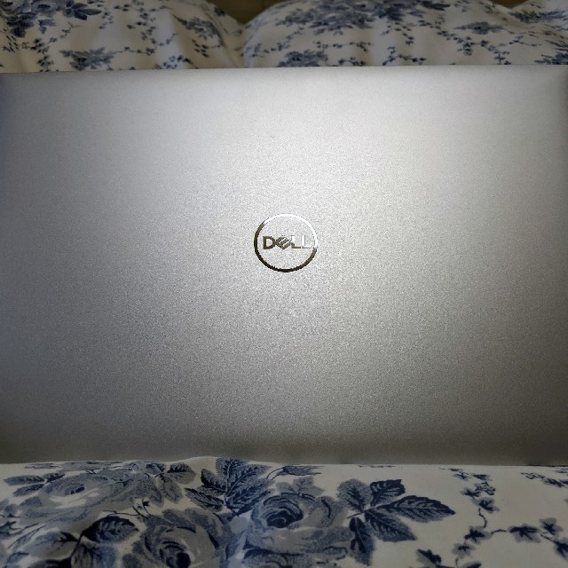 DELL(デル)の[¥7,000値引・美品] US配列 指紋認証 XPS 15 9570 DELL スマホ/家電/カメラのPC/タブレット(ノートPC)の商品写真