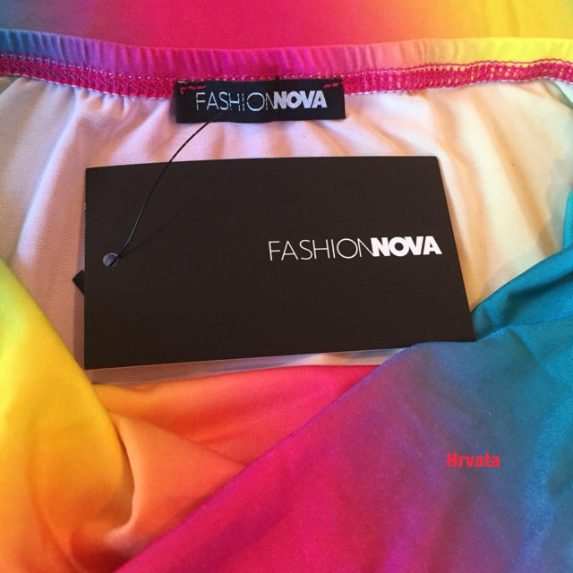 Victoria's Secret(ヴィクトリアズシークレット)の新品Fashion Nova ロングドレス(レインボー) レディースのワンピース(ロングワンピース/マキシワンピース)の商品写真