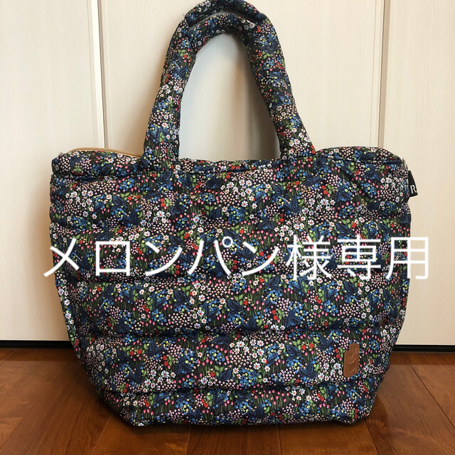 ROOTOTE(ルートート)のメロンパン様専用　ルートート フェザールー ホールマーク 小花柄 グランデ レディースのバッグ(トートバッグ)の商品写真