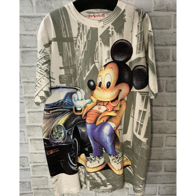 Disney(ディズニー)のヴィンテージ　Disney ミッキー　全面プリント　Tシャツ　コピーライト有り メンズのトップス(Tシャツ/カットソー(半袖/袖なし))の商品写真