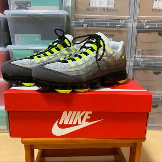 ナイキ(NIKE)のNIKE AIR VAPORMAX 95 イエローグラデ　(スニーカー)