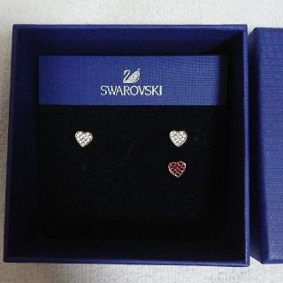 スワロフスキー(SWAROVSKI)のSWAROVSKI スワロフスキー ハートピアス(ピアス)