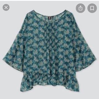 ユニクロ(UNIQLO)のアナスイ　ユニクロ　グリーン　ブラウス(シャツ/ブラウス(長袖/七分))