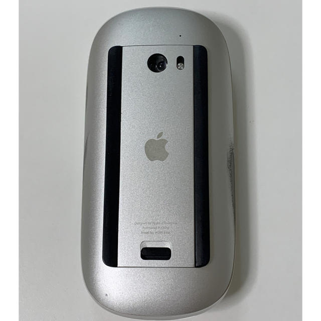 Apple(アップル)のmagic mouse 第一世代 スマホ/家電/カメラのPC/タブレット(PC周辺機器)の商品写真