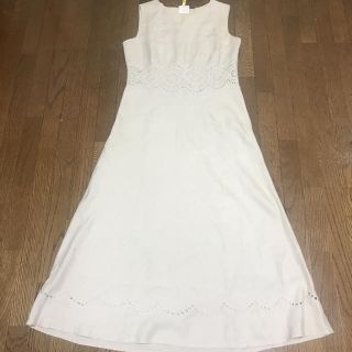 ローラアシュレイ(LAURA ASHLEY)の美品　ローラアシュレイ　レース　ロング　ワンピース(ロングワンピース/マキシワンピース)