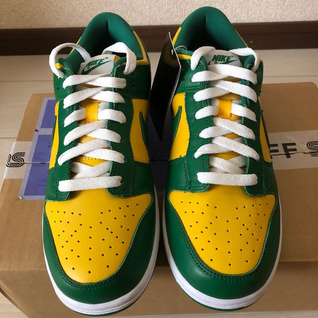 NIKE(ナイキ)のNIKE Dunk low sp Brazil 26 US8 メンズの靴/シューズ(スニーカー)の商品写真