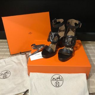 エルメス(Hermes)の美品☆HERMES エルメス☆サンダル☆黒☆37☆24cm(サンダル)