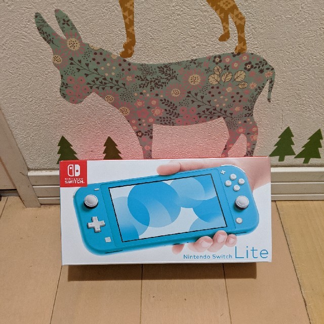 ★本日発送可★　Nintendo Switch lite ターコイズ エンタメ/ホビーのゲームソフト/ゲーム機本体(家庭用ゲーム機本体)の商品写真