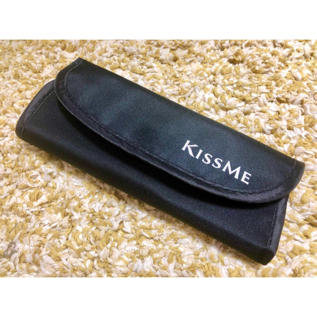 Kiss Me(キスミーコスメチックス)の【新品】未使用 非売品 KISSME メイクブラシセット7点 ポーチ コスメ/美容のキット/セット(コフレ/メイクアップセット)の商品写真