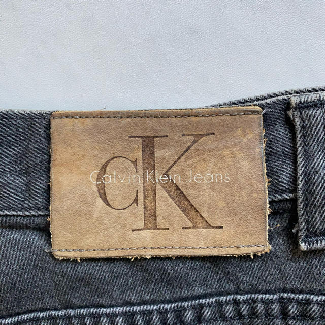 Calvin Klein(カルバンクライン)の90s USA製 カルバンクライン テーパード ブラック デニム ハイウエスト レディースのパンツ(デニム/ジーンズ)の商品写真