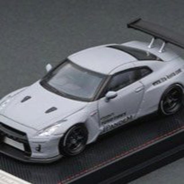 R35 GT-R　ミニカー　グレー