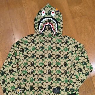 アベイシングエイプ(A BATHING APE)のBAPE × COACH SHARK FULL ZIP HOODIE(パーカー)