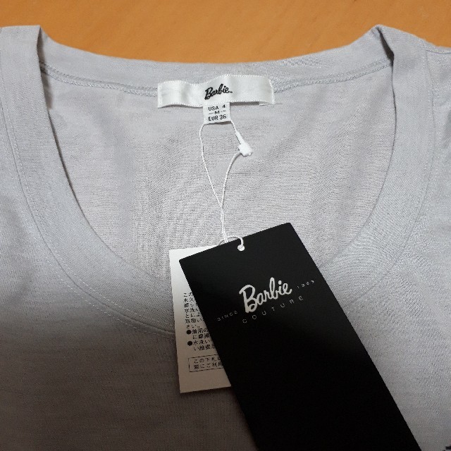 Barbie(バービー)の【タグ付未使用品】 Barbie Tシャツ レディースのトップス(Tシャツ(半袖/袖なし))の商品写真